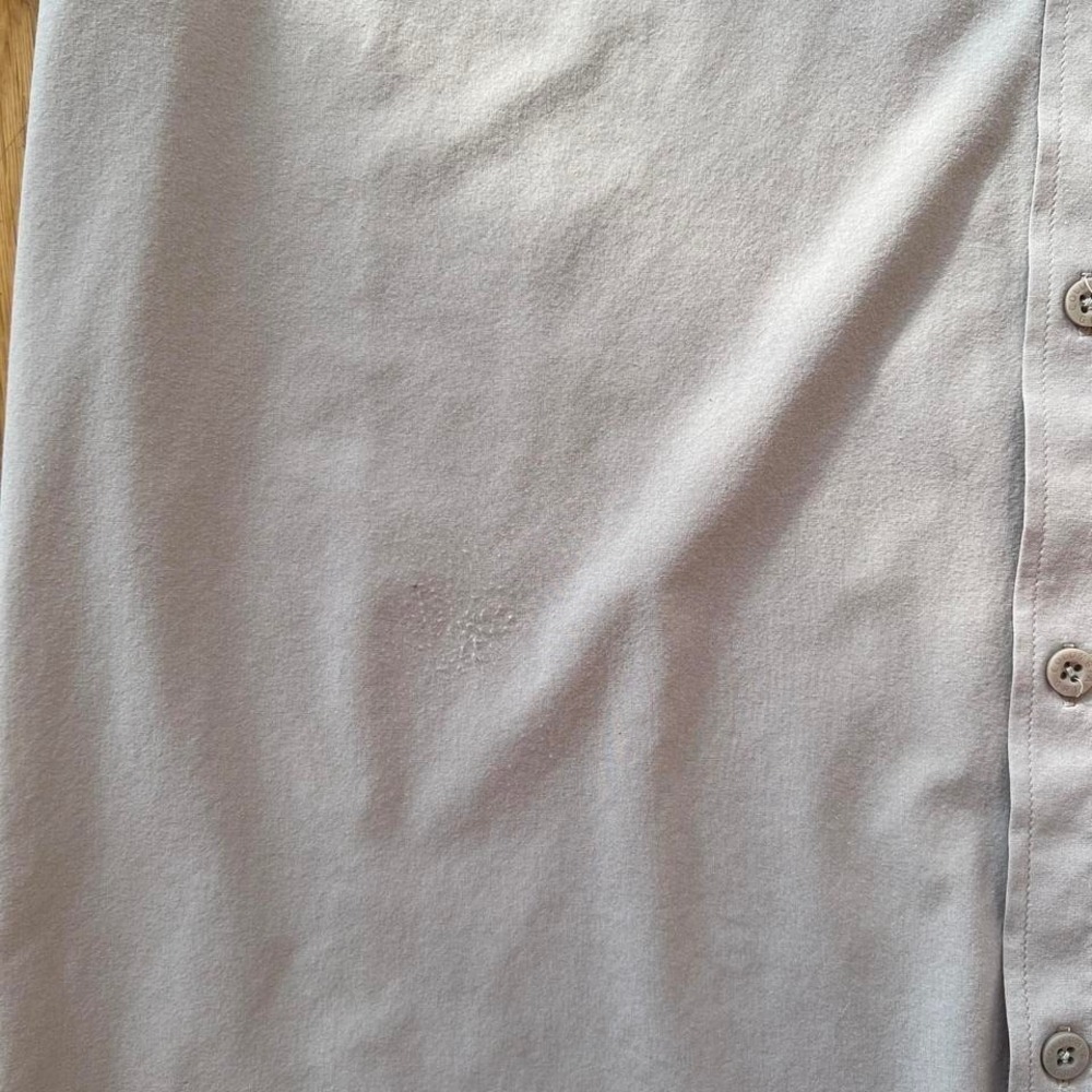 Columbia Lightweight Beige Button-Up Shirt - Picture 6 of 8
